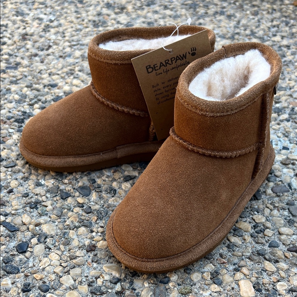 NWT BearPaw Tan Suede Ankle Toddler Boots